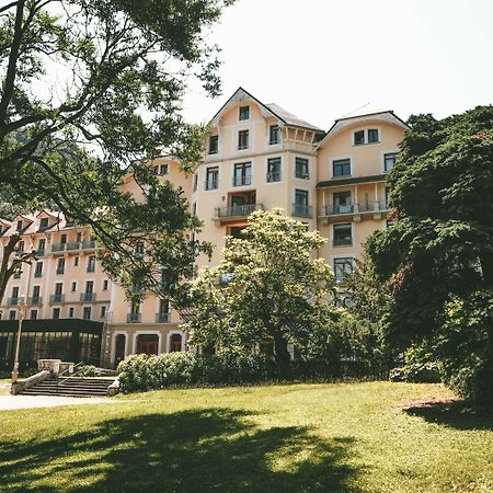 Terres De France - Appart'Hotel Le Splendid Allevard Esterno foto