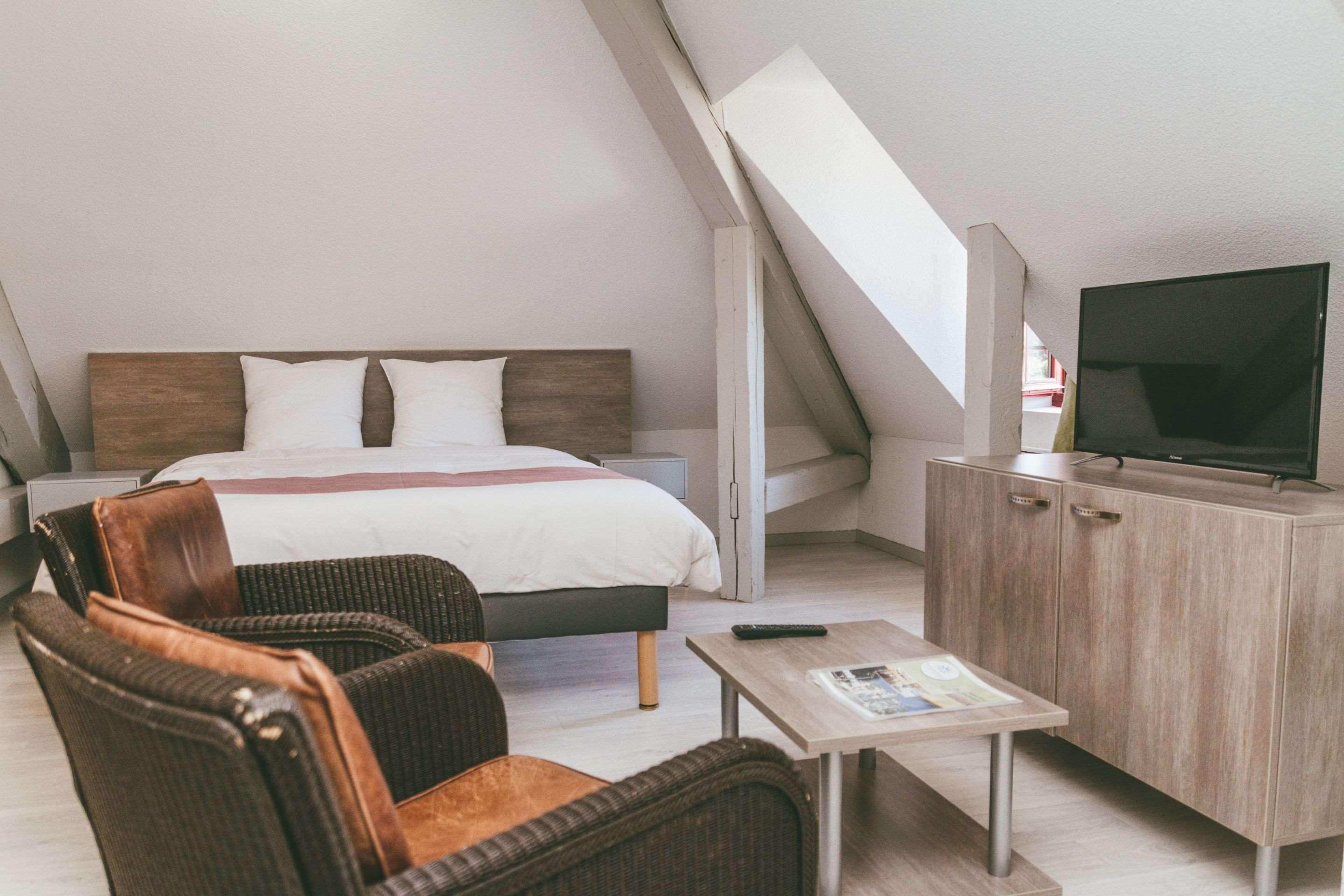 Terres De France - Appart'Hotel Le Splendid Allevard Esterno foto